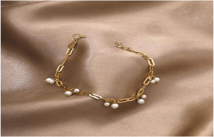 Playful Sparkle Leaf Diamond Bracelet